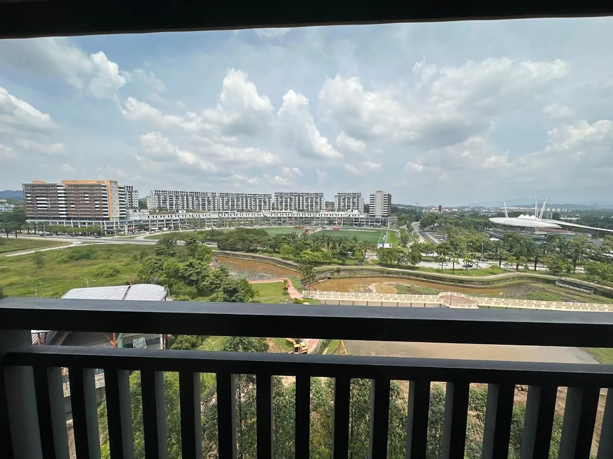 Suria Residence Homestay Shah Alam Apartment