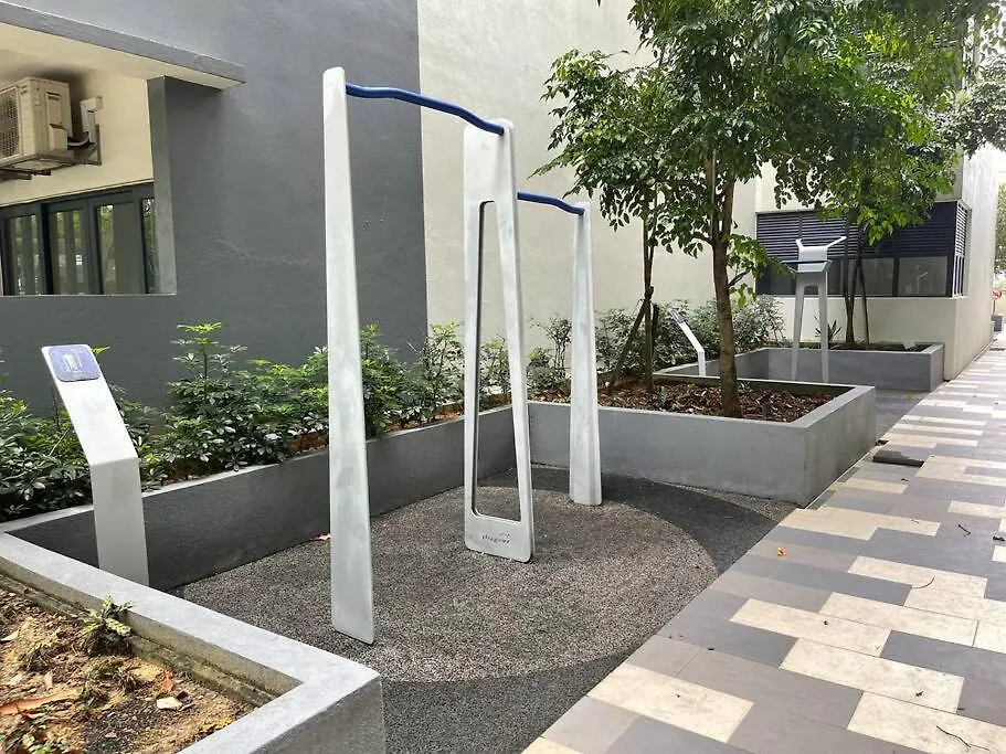 Suria Residence Homestay Shah Alam 0*,
